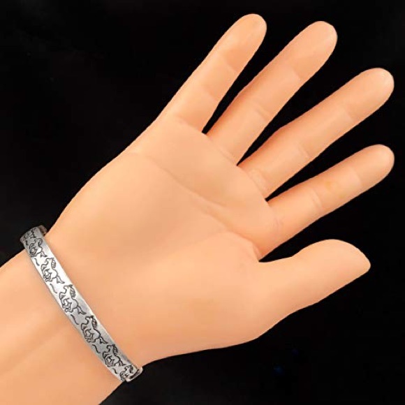 3 Horse Western Style Racing Burnished Silver Hinged Bangle Bracelet - Picture 3 of 3